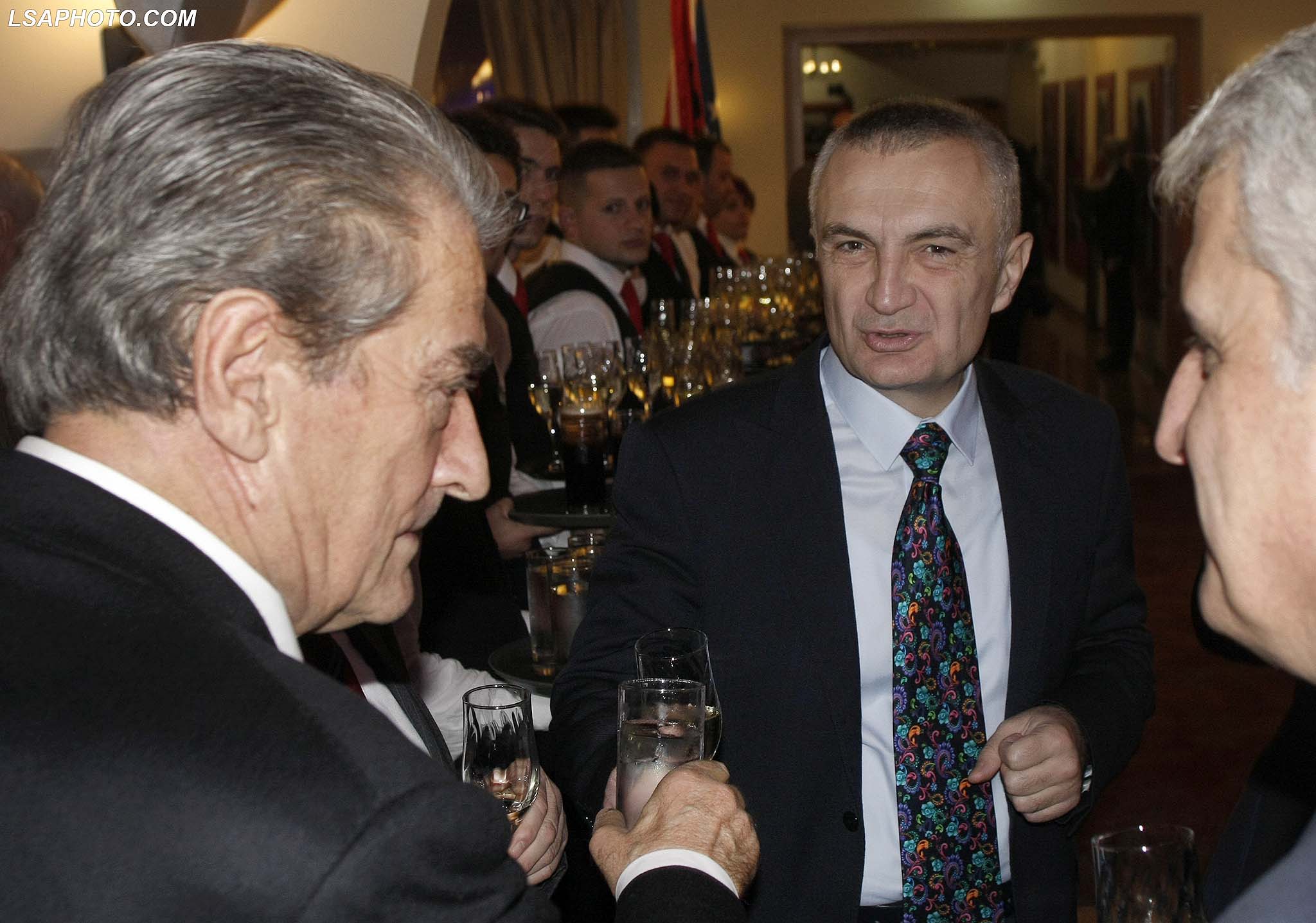 8 VJETORI I PAVARESISE SE KOSOVES - Ish Kryeministri, Sali Berisha, Kryetari i Kuvendit Ilir Meta dhe deputeti i PS, Pandeli Majko, gjate nje pritje festive me personalitete shteterore me rastin e 8 vjetorit te festes se Pavaresise se Kosoves./r/n/r/n8 ANNIVERSARY OF INDEPENDENCE OF KOSOVO - Former Prime Minister Sali Berisha, Parliament Speaker Ilir Meta and lawmaker, Pandeli Majko, during a festive reception with state dignitaries on the occasion of the 8th anniversary of the feast of the Independence of Kosovo.